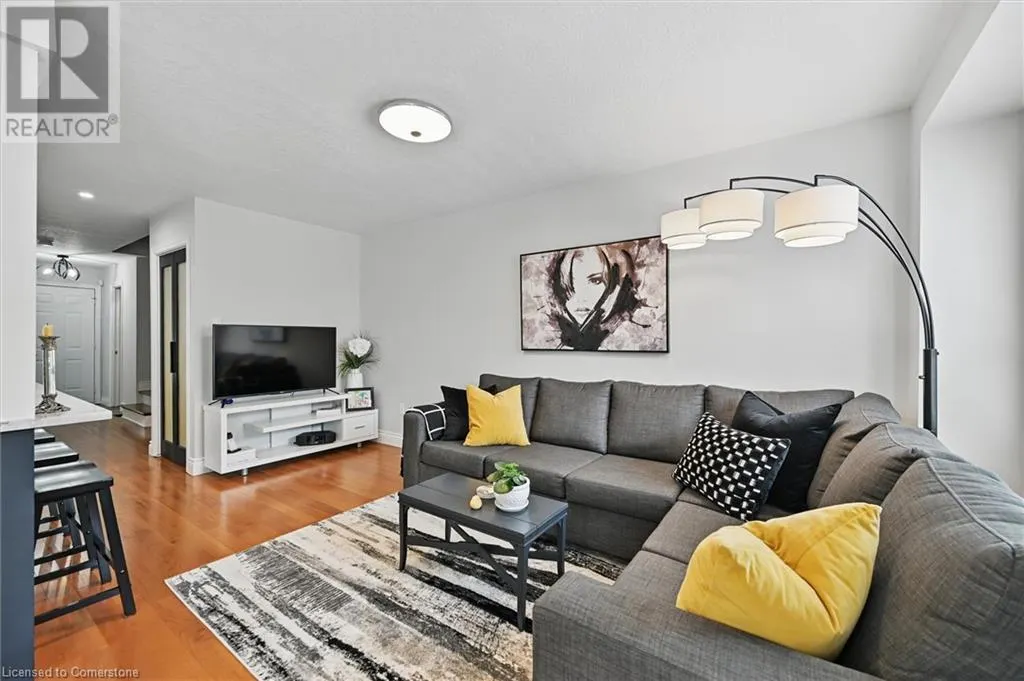 62 VALRIDGE Drive