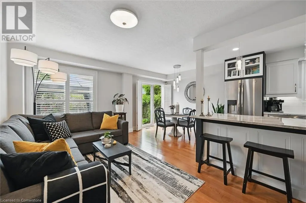 62 VALRIDGE Drive