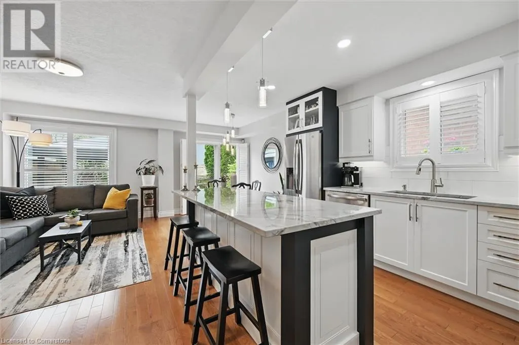 62 VALRIDGE Drive