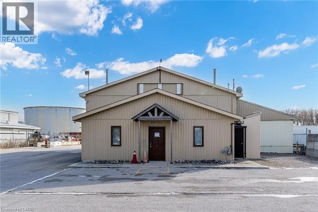 2073 PIPER Lane