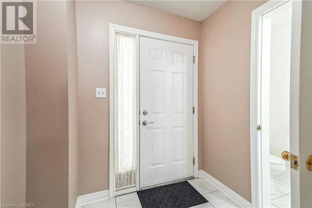 4 COURTLAND Drive Unit# A, #A