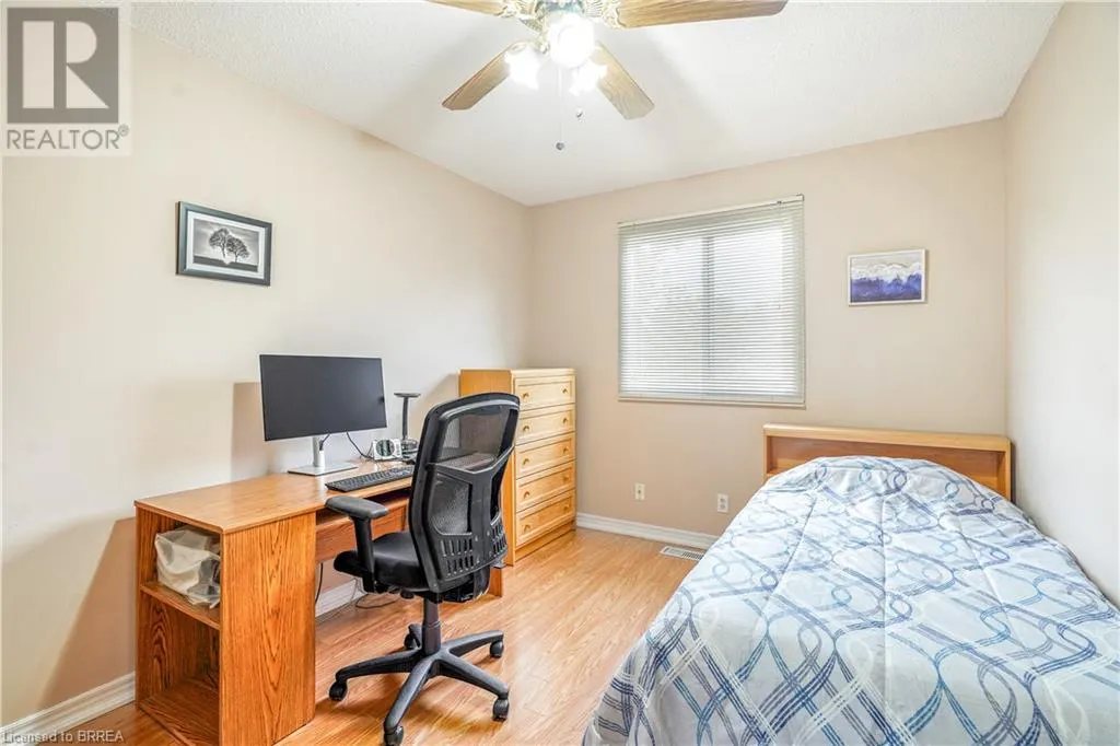 4 COURTLAND Drive Unit# A, #A