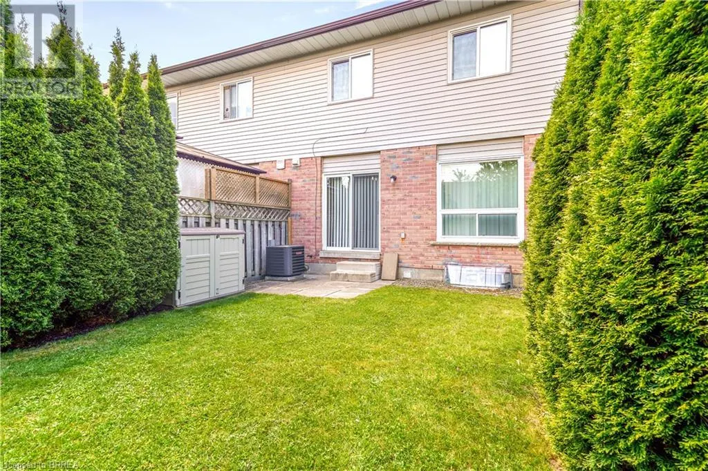 4 COURTLAND Drive Unit# A, #A