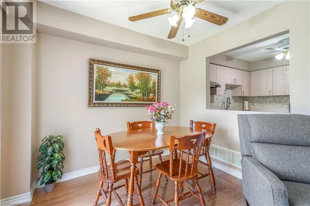 4 COURTLAND Drive Unit# A, #A