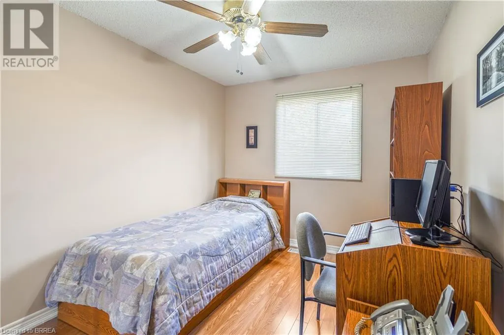 4 COURTLAND Drive Unit# A, #A