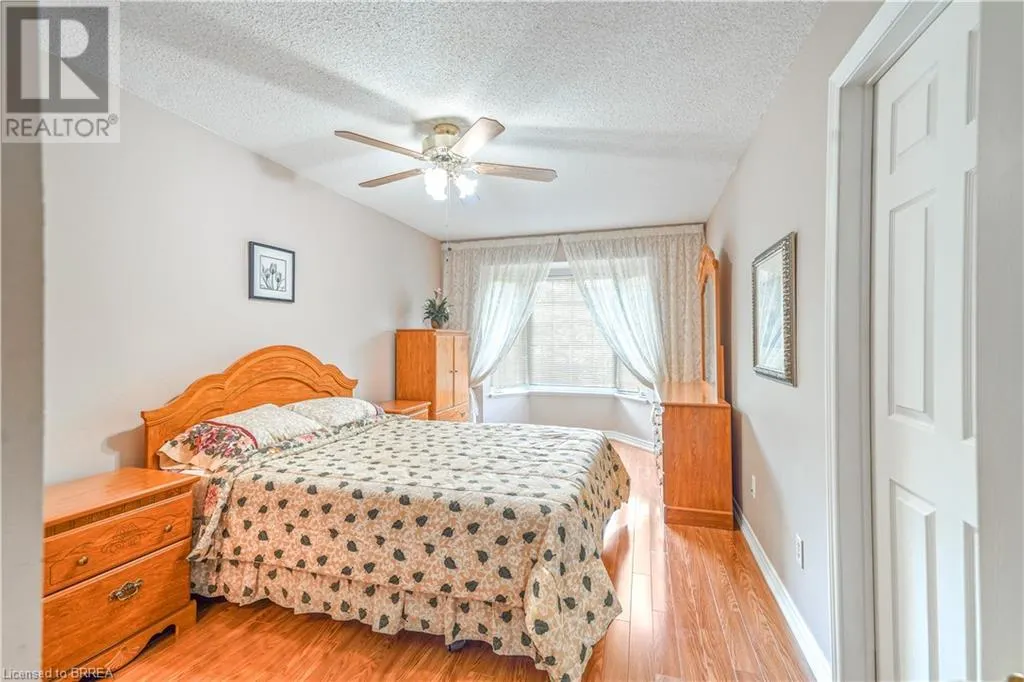 4 COURTLAND Drive Unit# A, #A