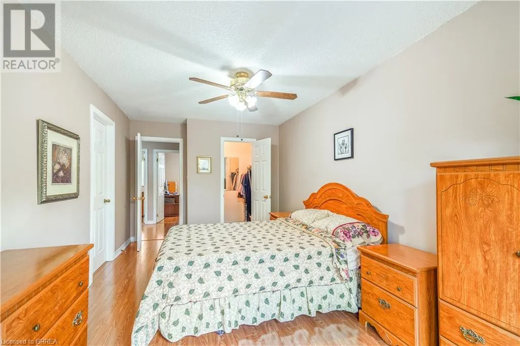 4 COURTLAND Drive Unit# A, #A