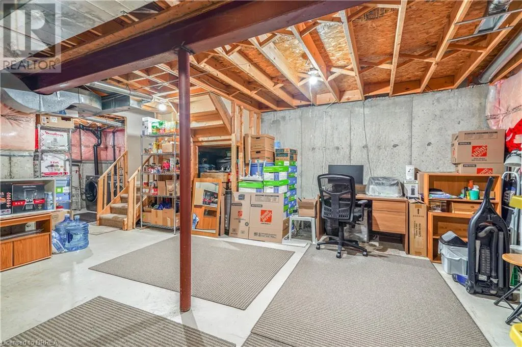 4 COURTLAND Drive Unit# A, #A