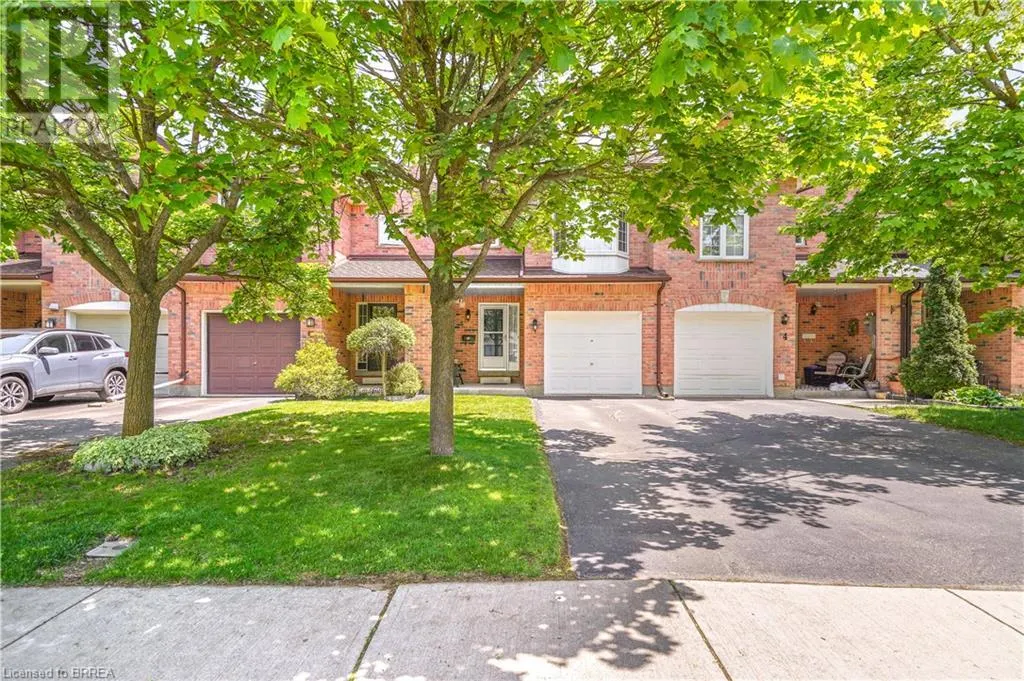 4 COURTLAND Drive Unit# A, #A