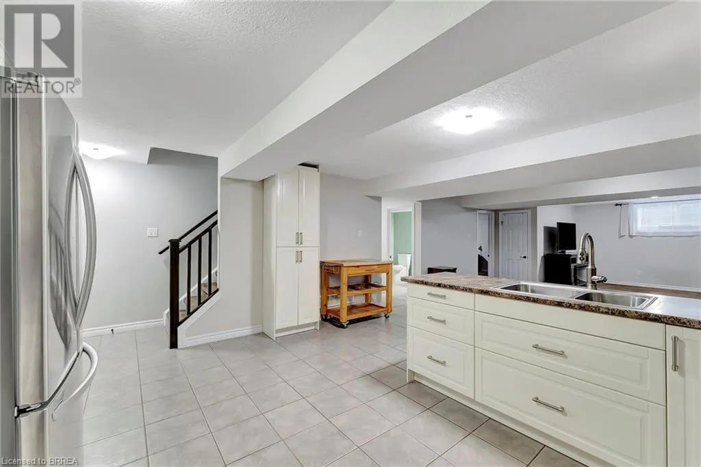 34 CRAWFORD Place