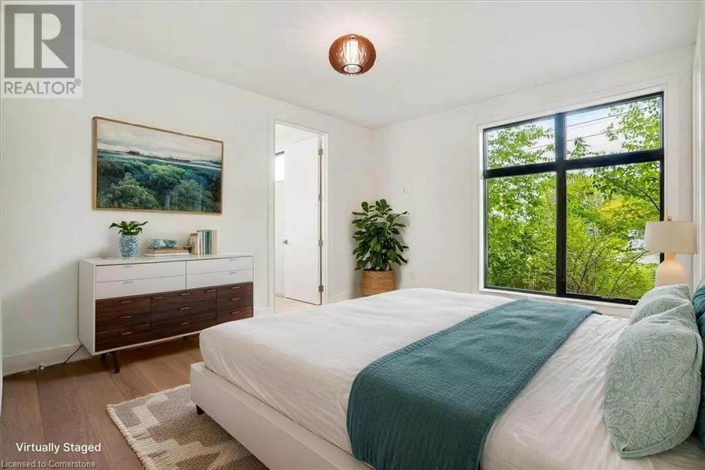 1613G LOOKOUT Street