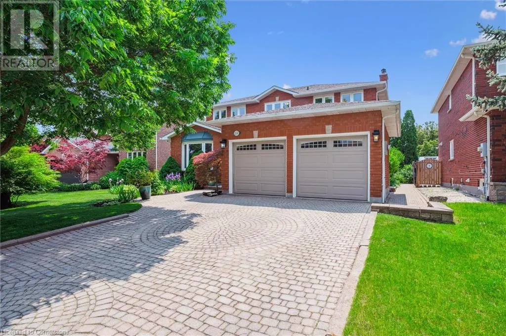 251 HICKORY Circle