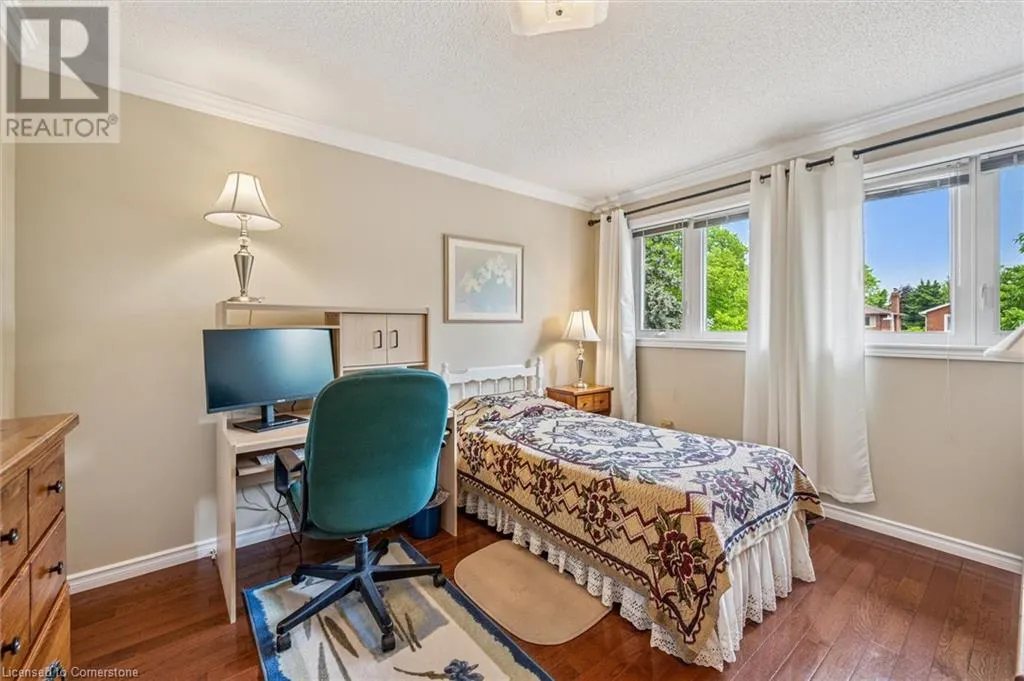 251 HICKORY Circle