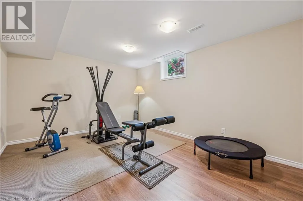 251 HICKORY Circle