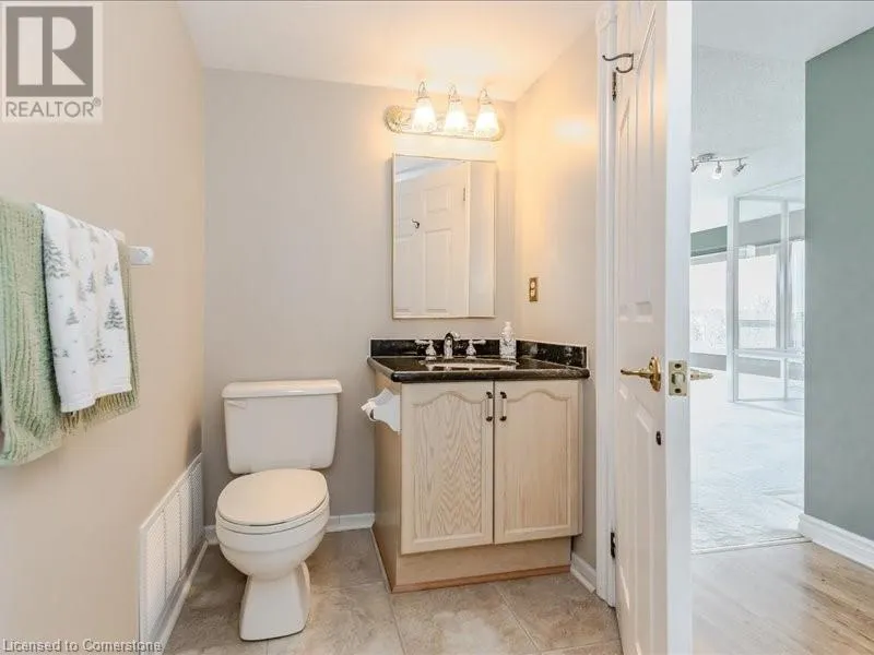 237 KING Street W Unit# 1008, #1008