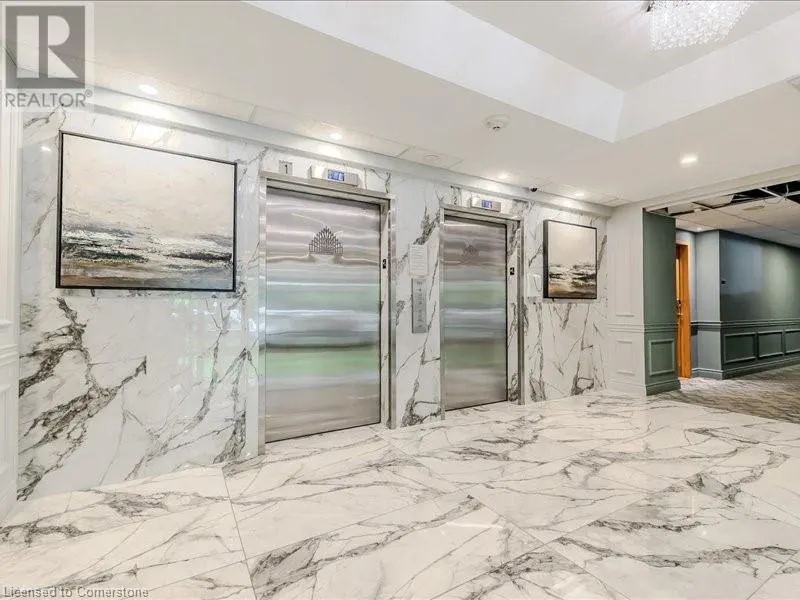 237 KING Street W Unit# 1008, #1008