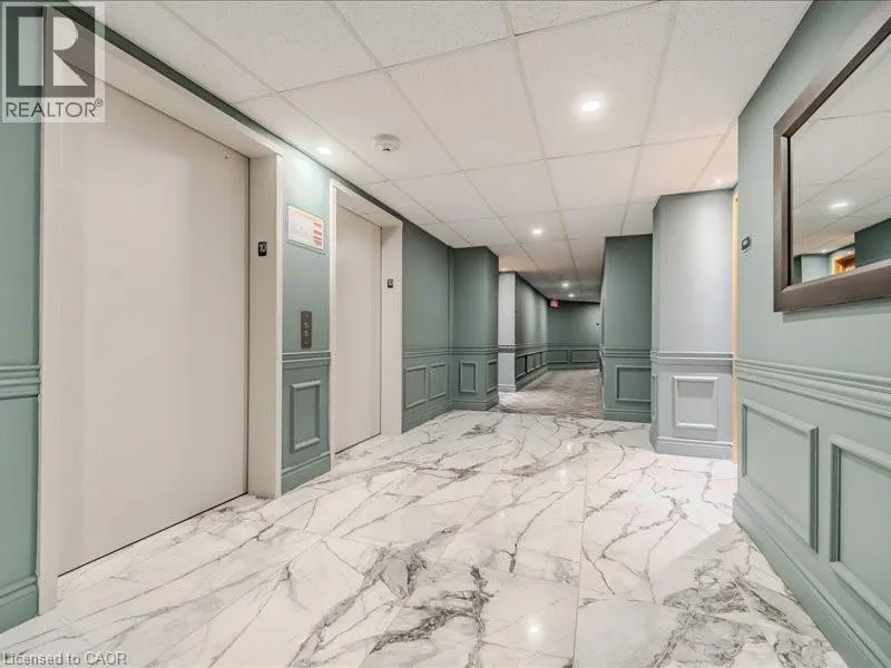 237 KING Street W Unit# 1008, #1008