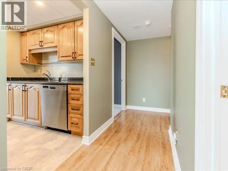 237 KING Street W Unit# 1008, #1008