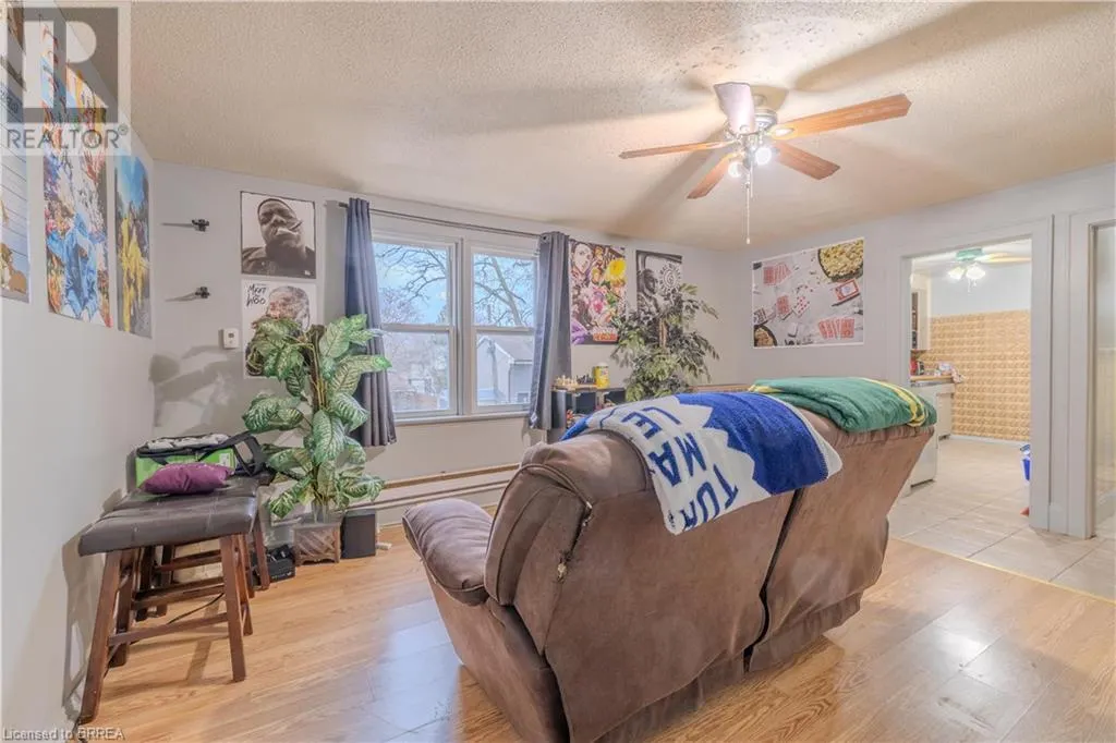 113 BRANT Avenue Unit# 4, #4