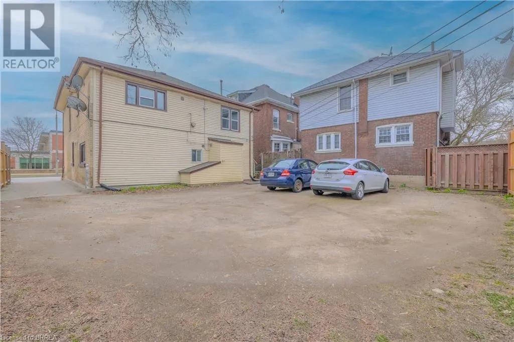 113 BRANT Avenue Unit# 4, #4