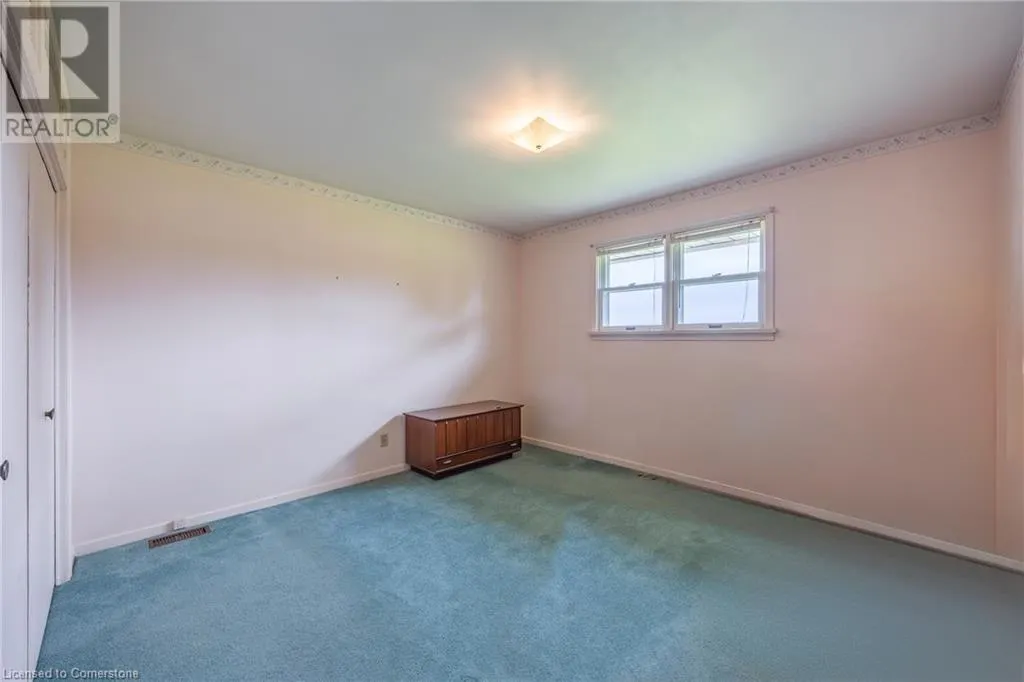 44 WOODLEY Road
