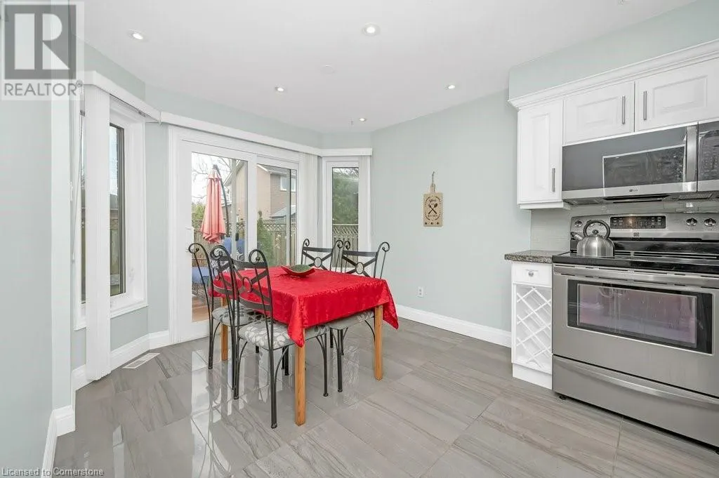 274 HONEYVALE Road