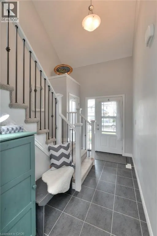 350 FINORO Crescent