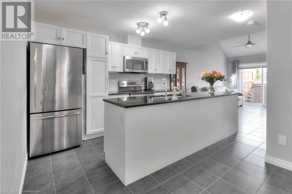 350 FINORO Crescent