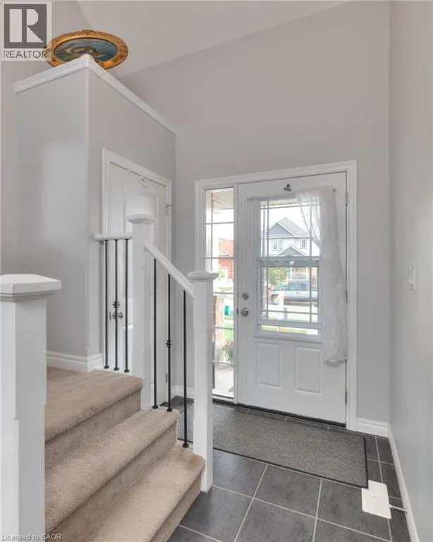 350 FINORO Crescent