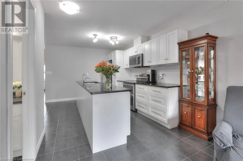 350 FINORO Crescent