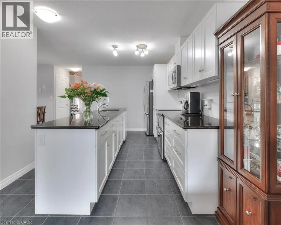 350 FINORO Crescent
