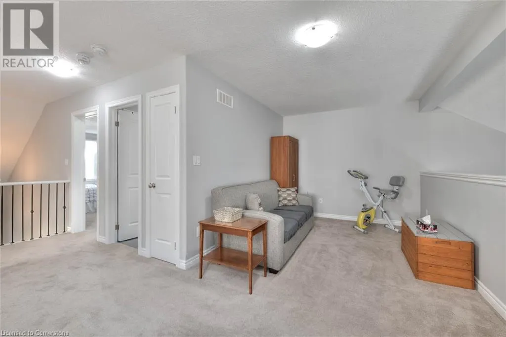 350 FINORO Crescent