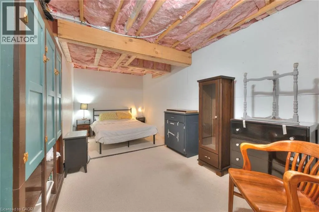 350 FINORO Crescent