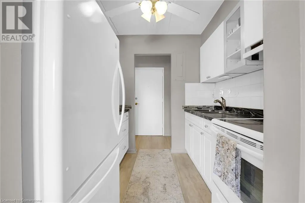 198 SCOTT Street Unit# 220, #220
