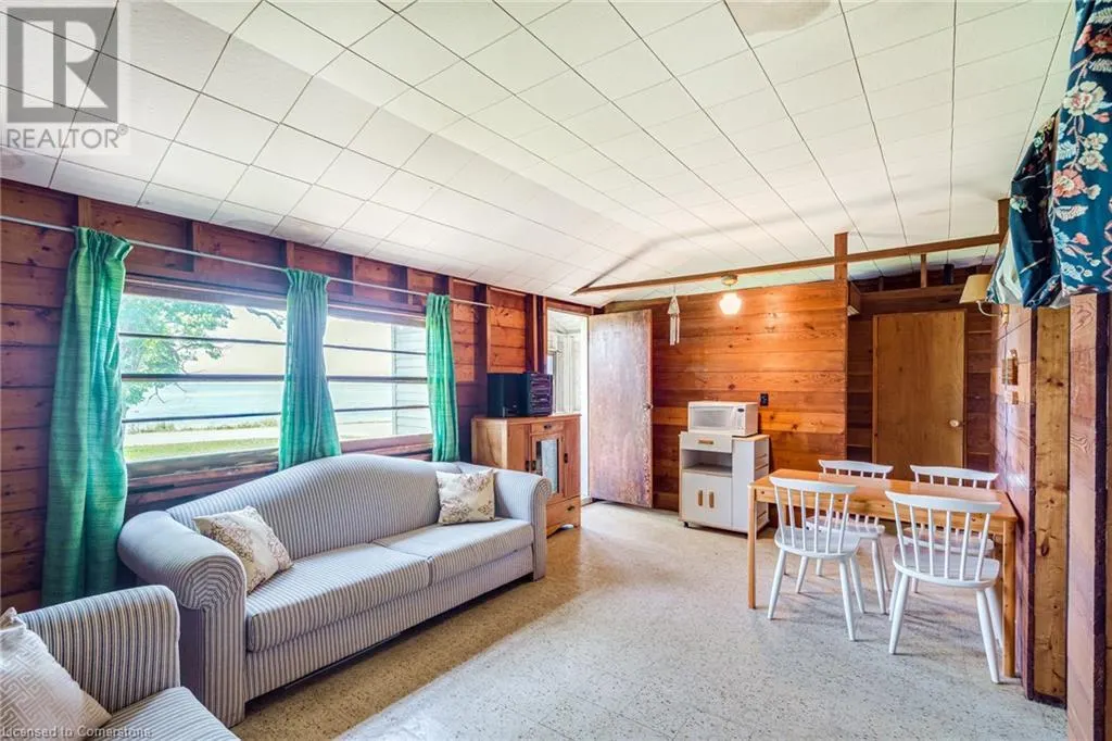 845 LAKESHORE Road