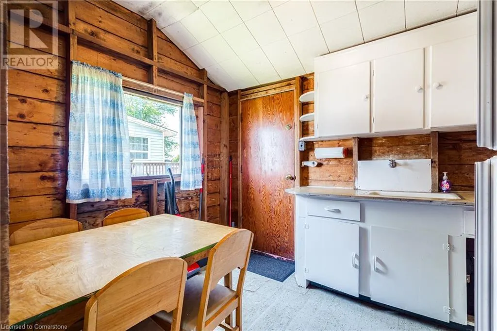 845 LAKESHORE Road