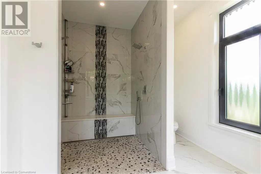 670 BISHOPSGATE Road Unit# 9, #9