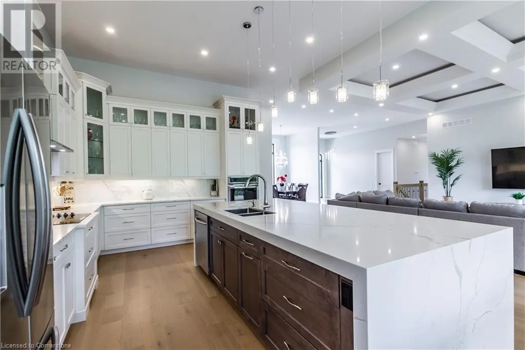 670 BISHOPSGATE Road Unit# 9, #9