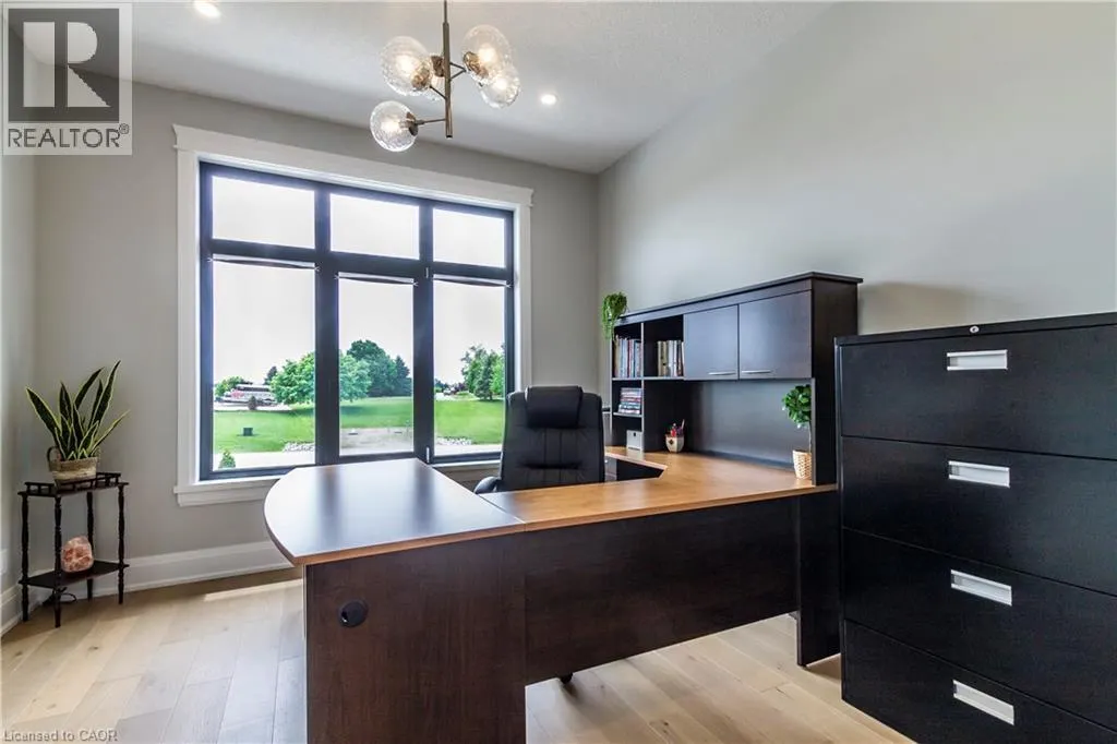 670 BISHOPSGATE Road Unit# 9, #9