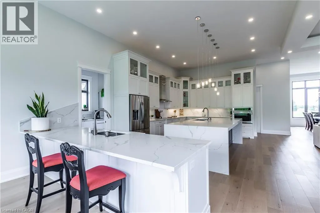 670 BISHOPSGATE Road Unit# 9, #9