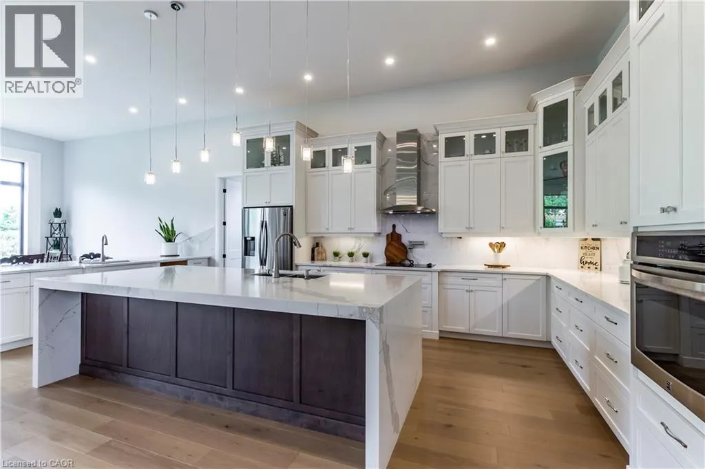 670 BISHOPSGATE Road Unit# 9, #9