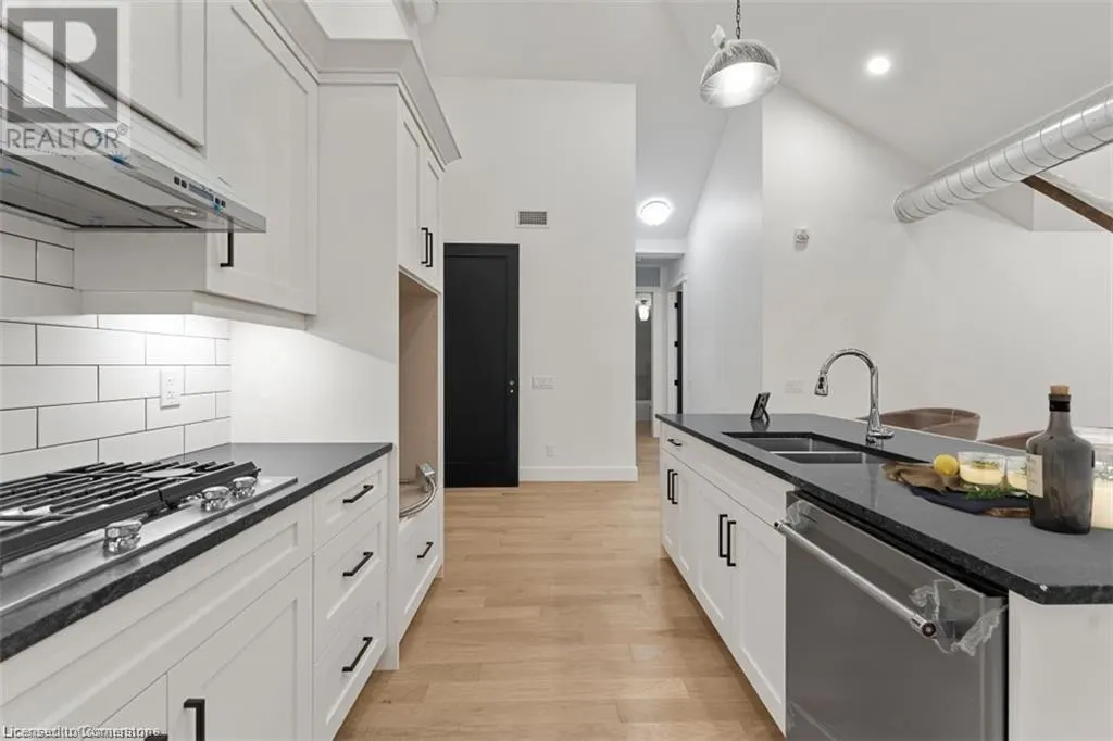 247 BROCK Street Unit# 403, #403