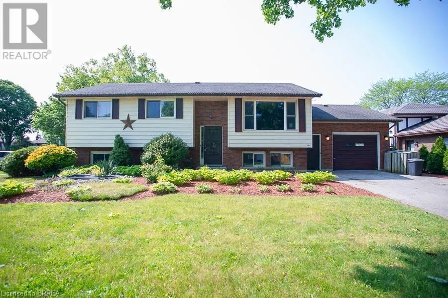 6 BERKLEY Crescent