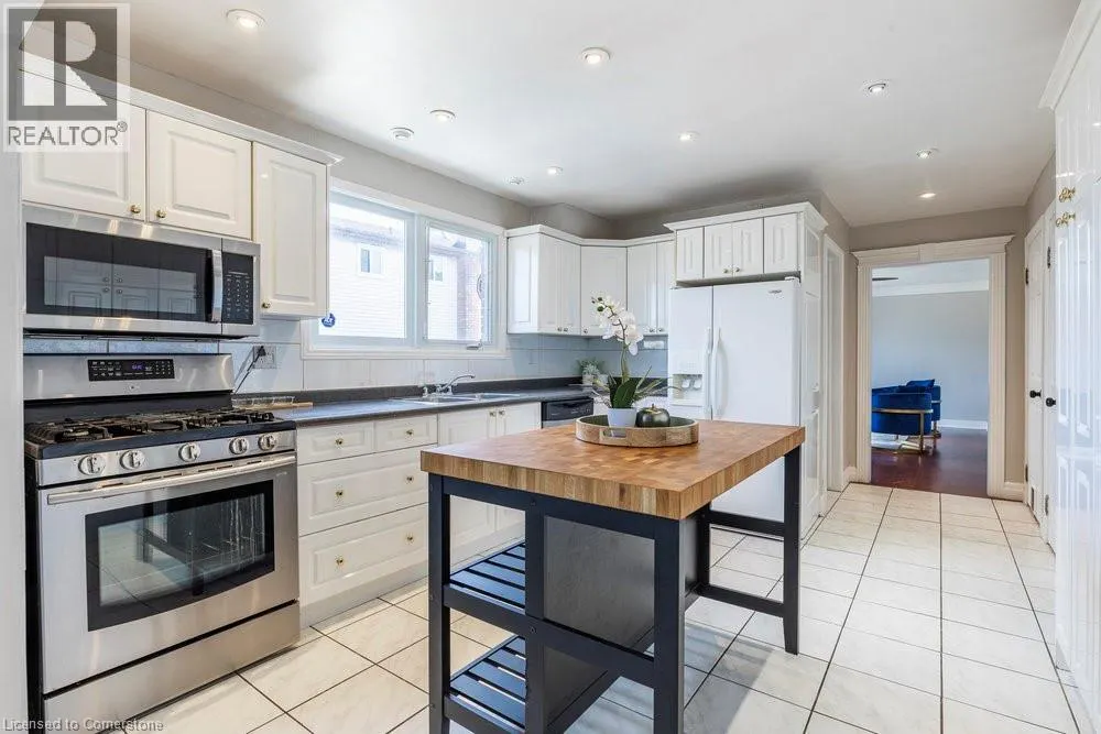 66 SEATON PLACE Drive