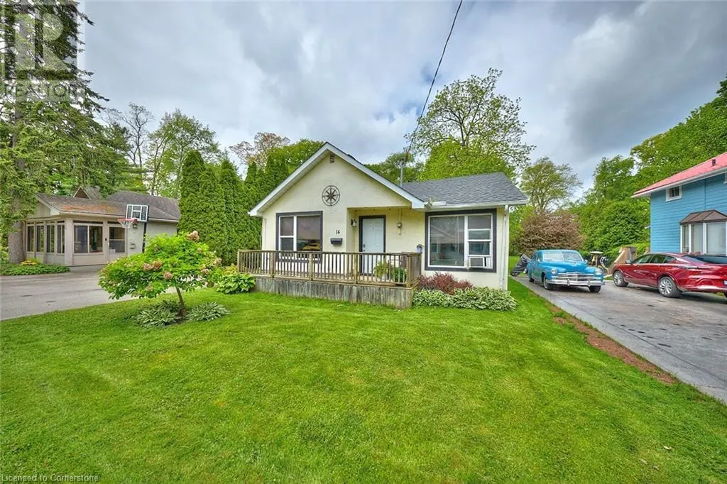14 BETTS Avenue