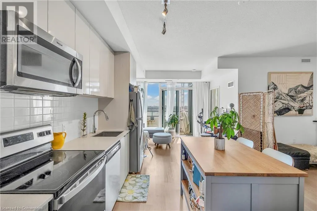 859 THE QUEENSWAY Unit# 412, #412
