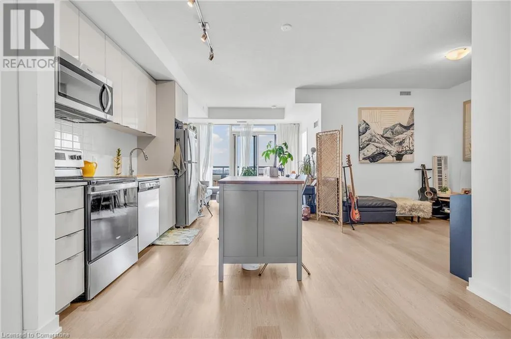 859 THE QUEENSWAY Unit# 412, #412