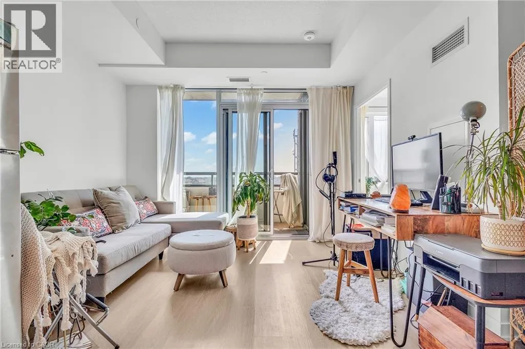859 THE QUEENSWAY Unit# 412, #412