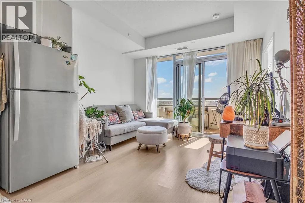 859 THE QUEENSWAY Unit# 412, #412