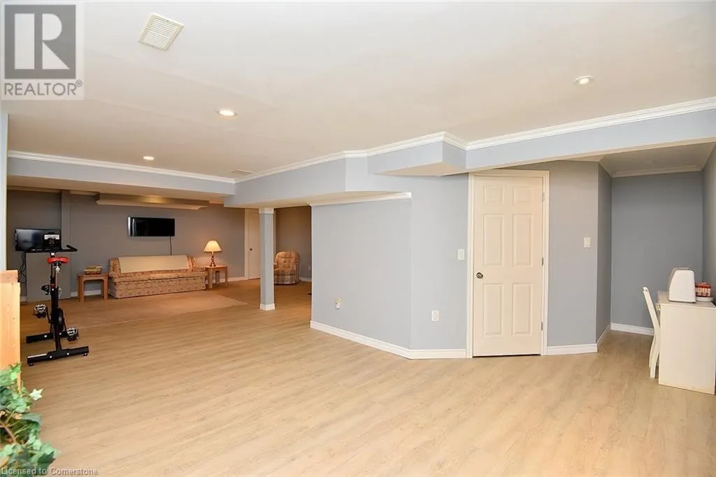 182 VALRIDGE Drive
